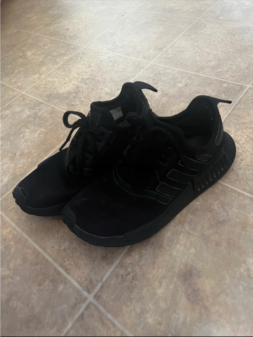 adidas NMD R1